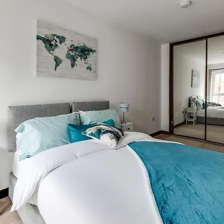 Stylish Flat In Peterborough Apartment Exterior photo