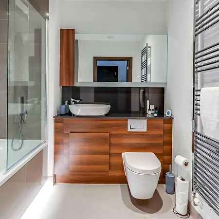 Stylish Flat In Peterborough Apartment Exterior photo
